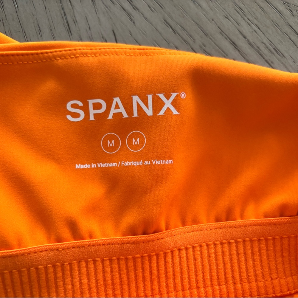 SPANXshape Cropped Square Neck Shelf Tank Monarch color - Picture 4 of 4